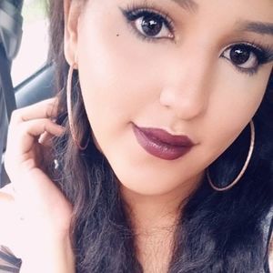 Meet your Posher, Camille